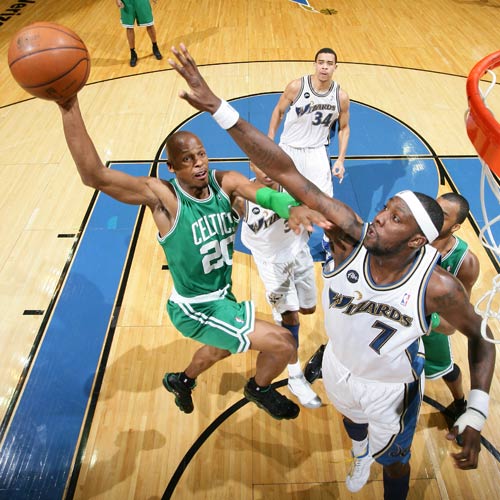 她凭借稳定 她凭借稳定