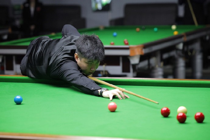 近期表现与 近期表现与